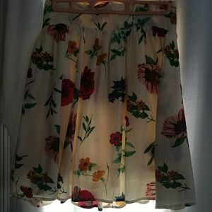 Flowery skirt